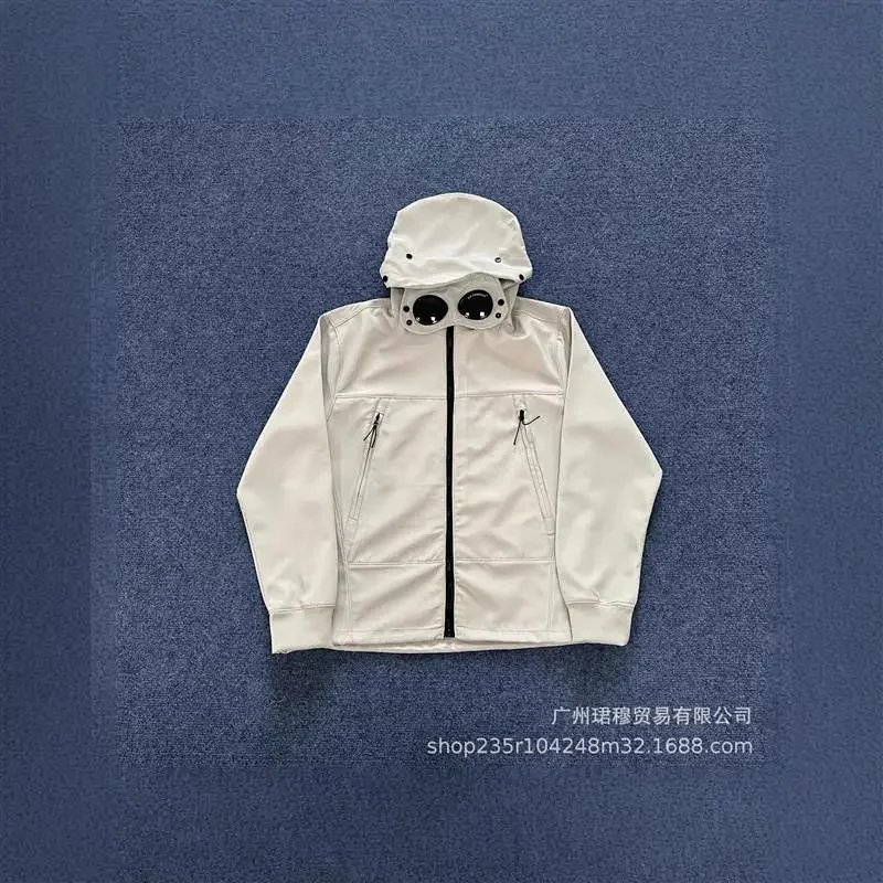 冲锋衣—灰色 冲锋衣—灰色