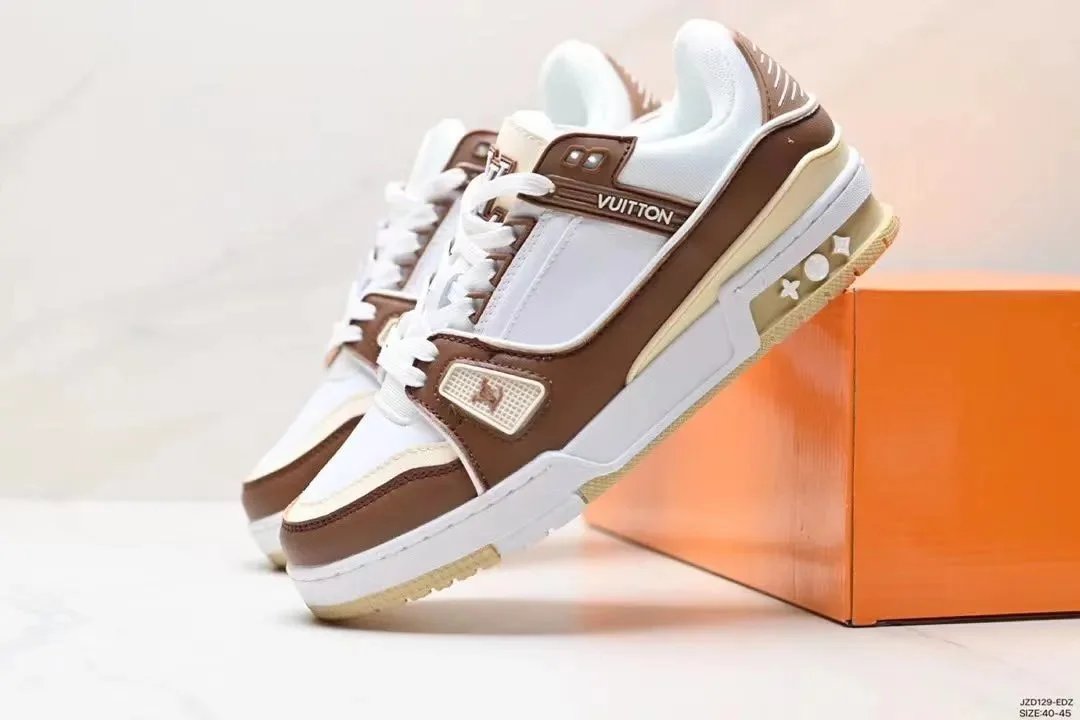 10 白卡其 10 白卡其
