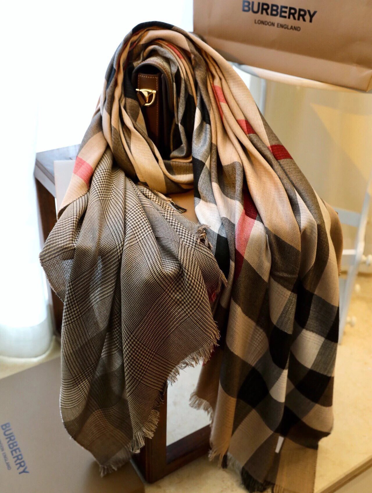6 6