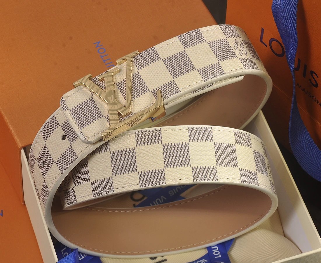 9 9