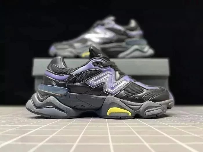 22 22