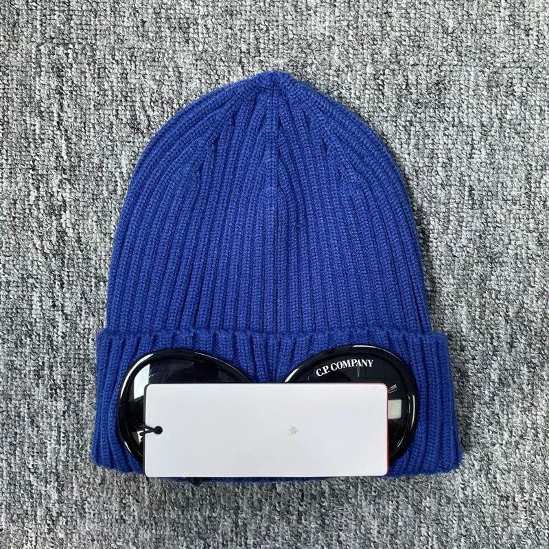 深蓝色 深蓝色