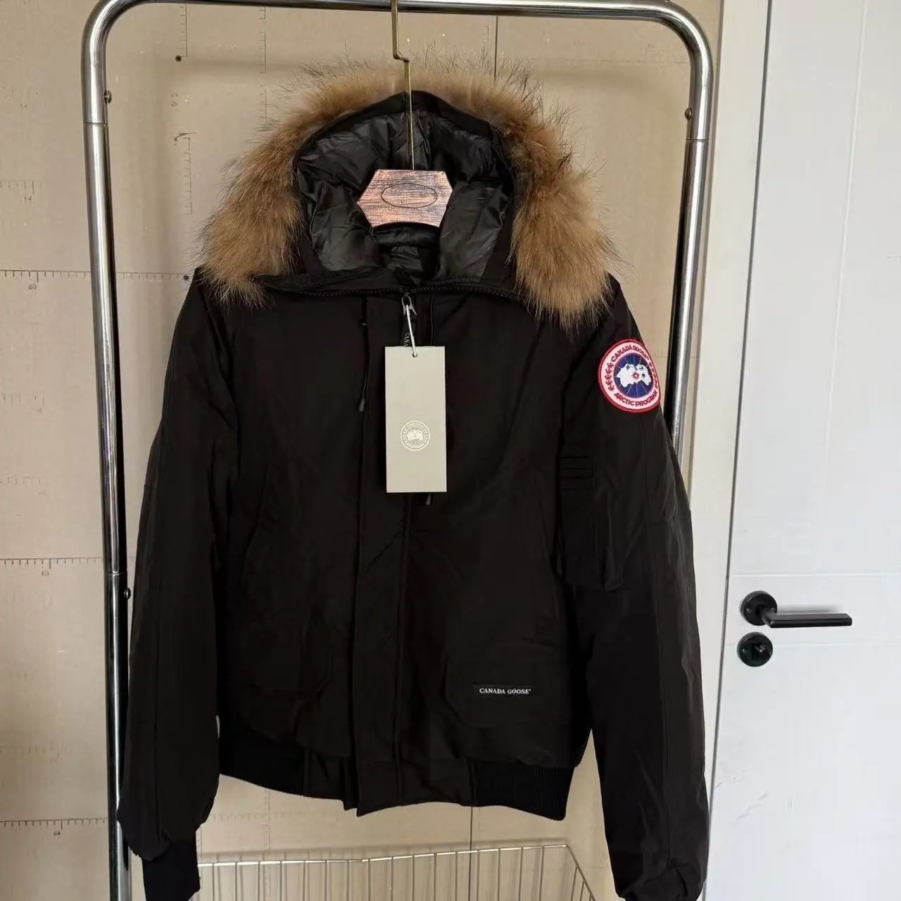 05-黑色(羽绒服) 05-黑色(羽绒服)