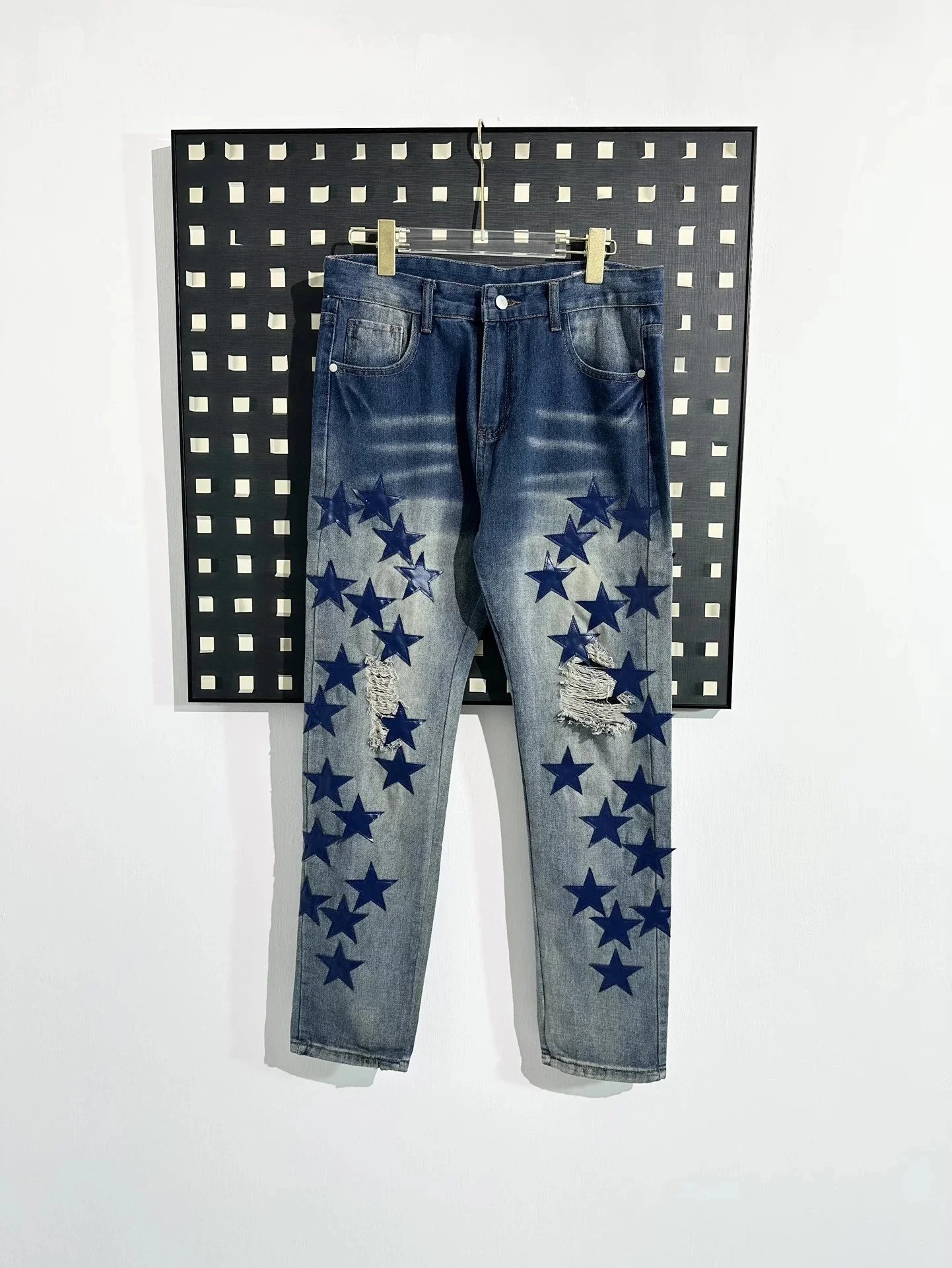 7 7