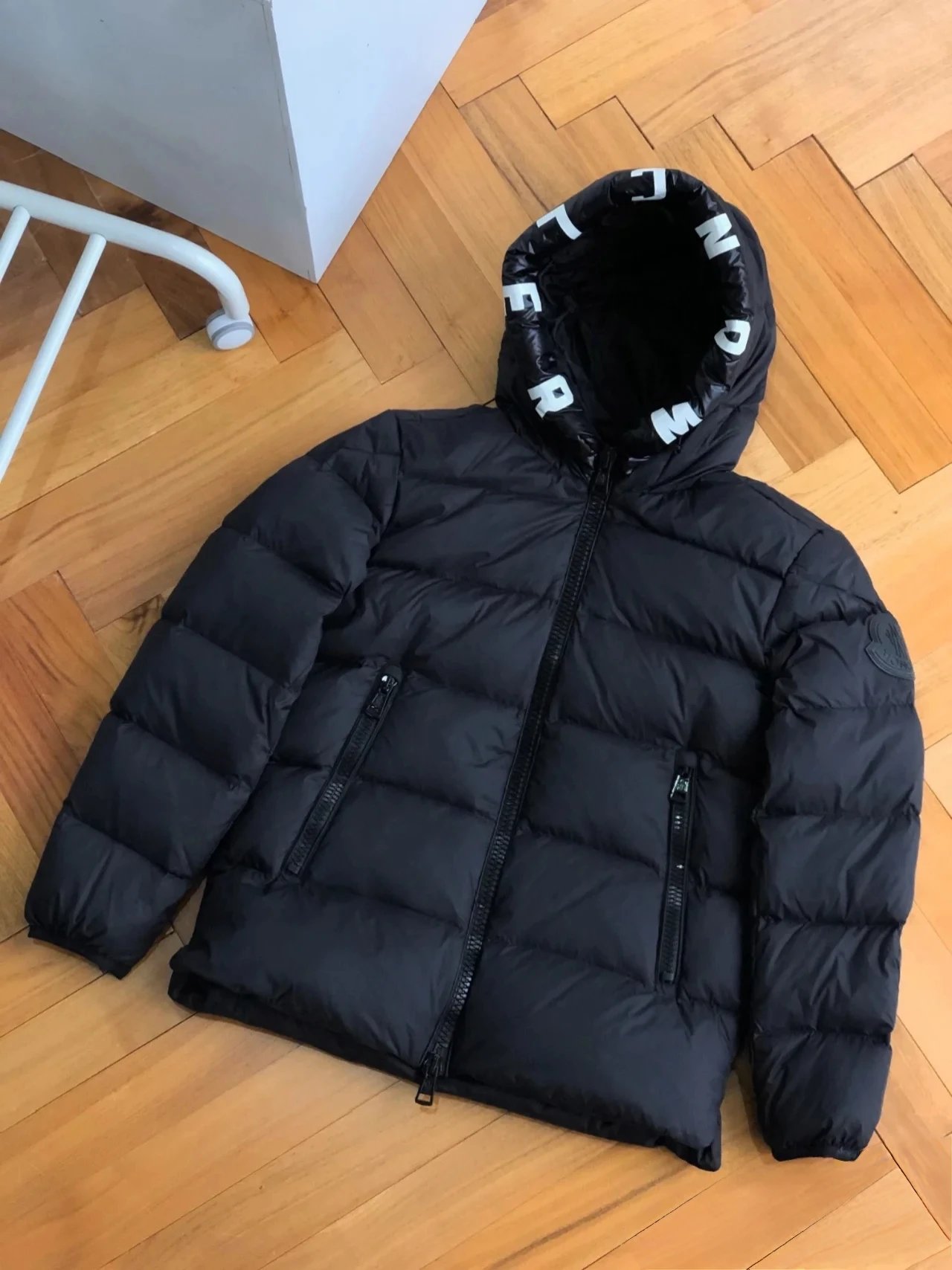 黑色 黑色