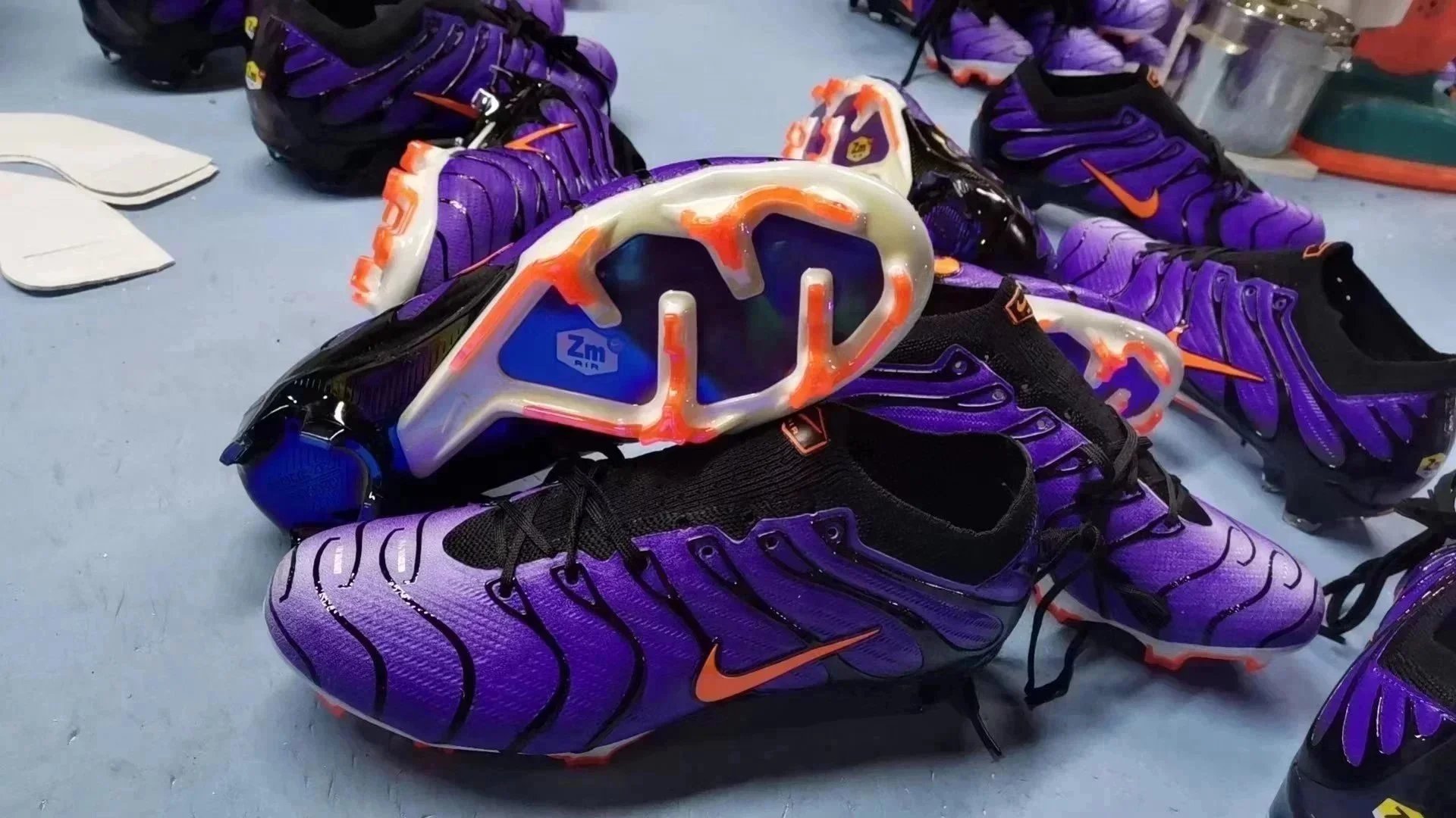 38 38