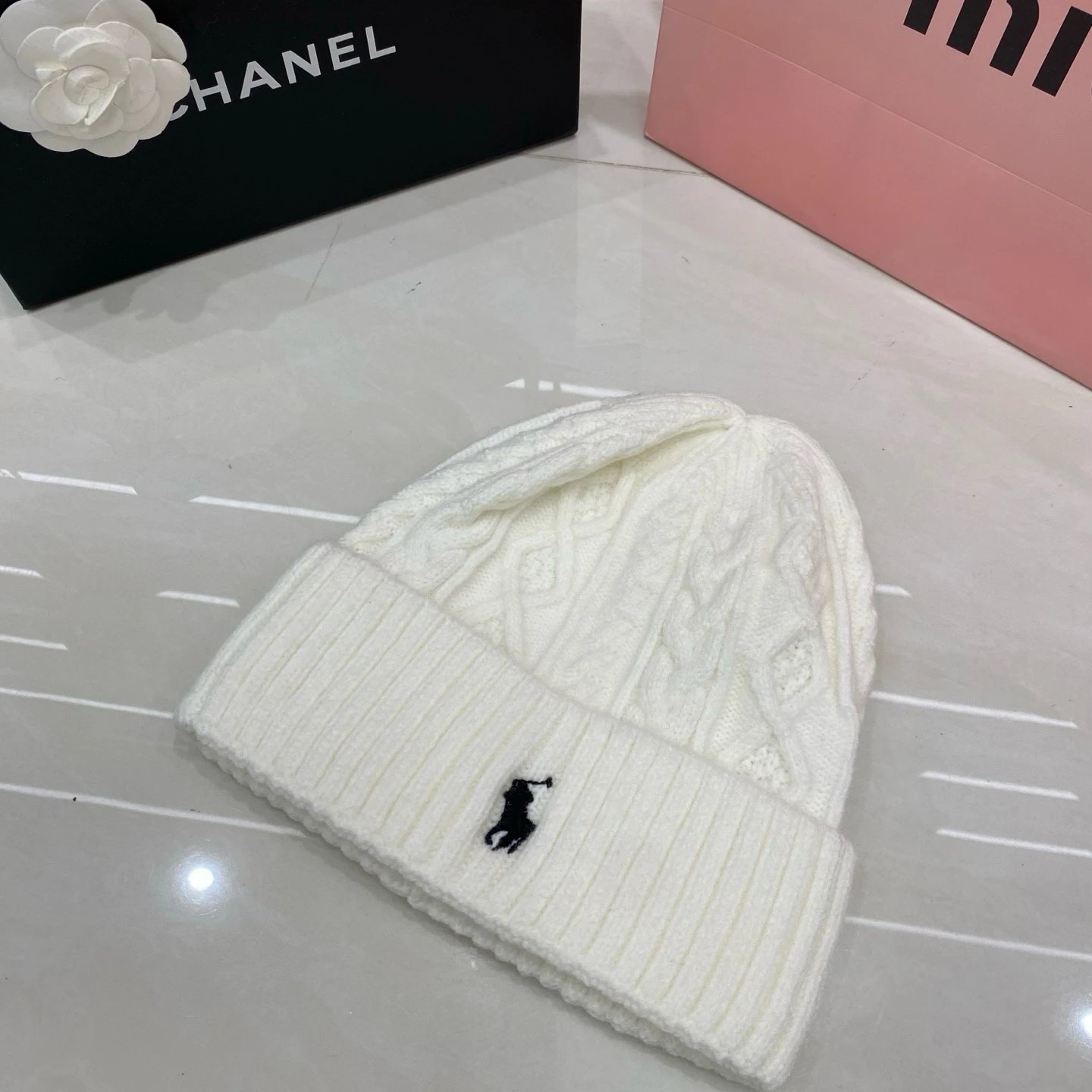 18 18