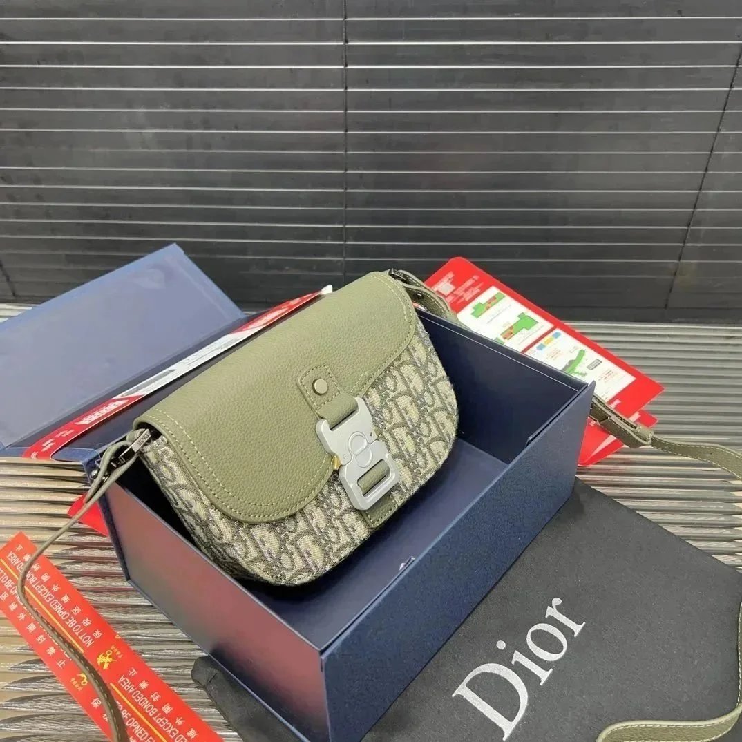25 25