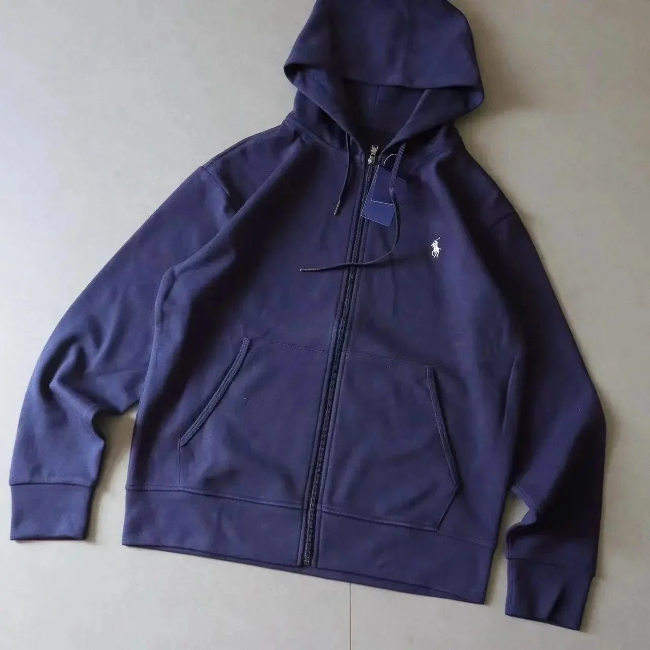 宝蓝上衣-Plush 宝蓝上衣-Plush