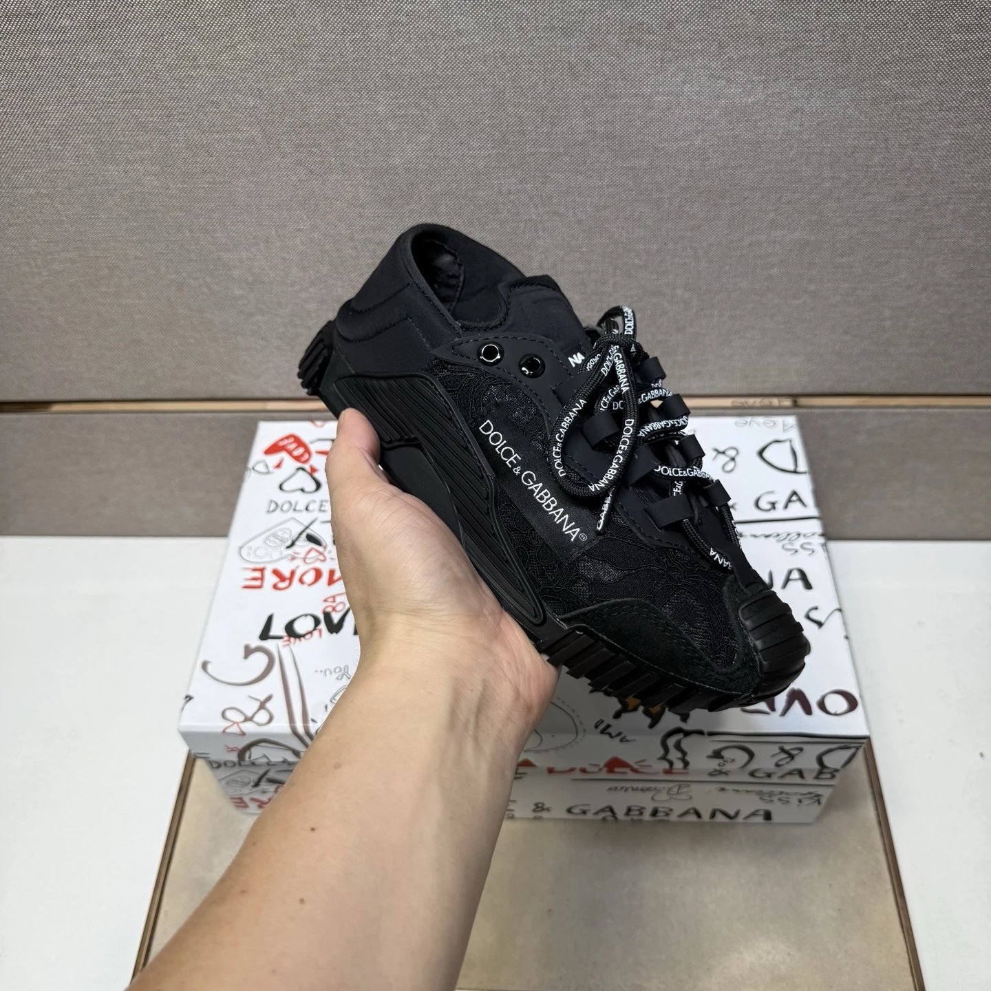 9 9