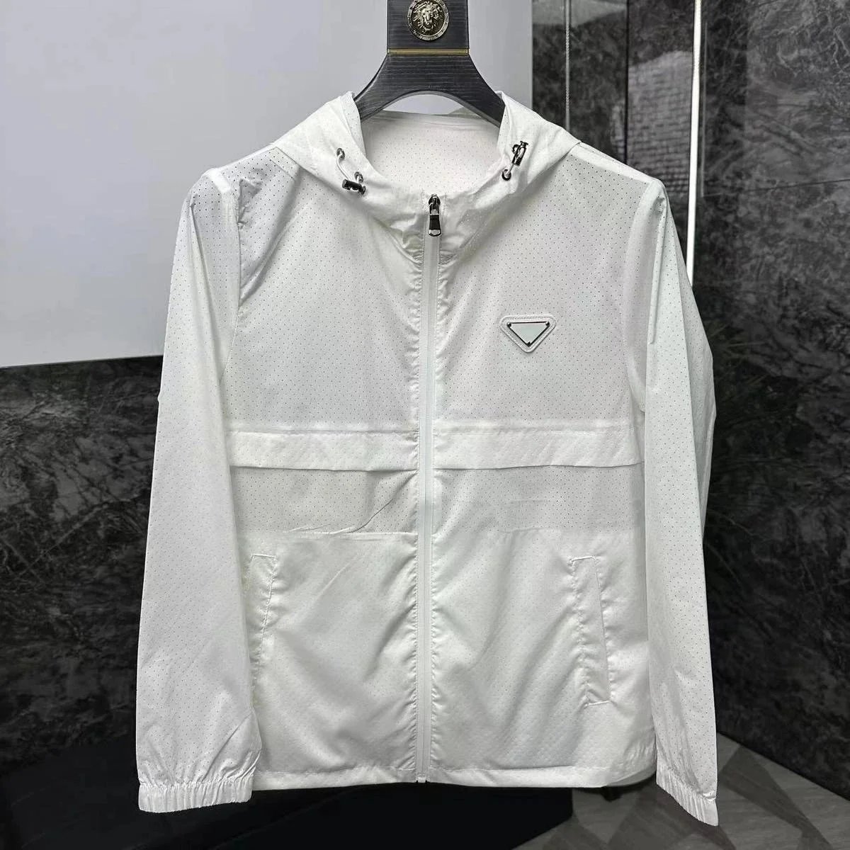 白(Breathable coat) 白(Breathable coat)