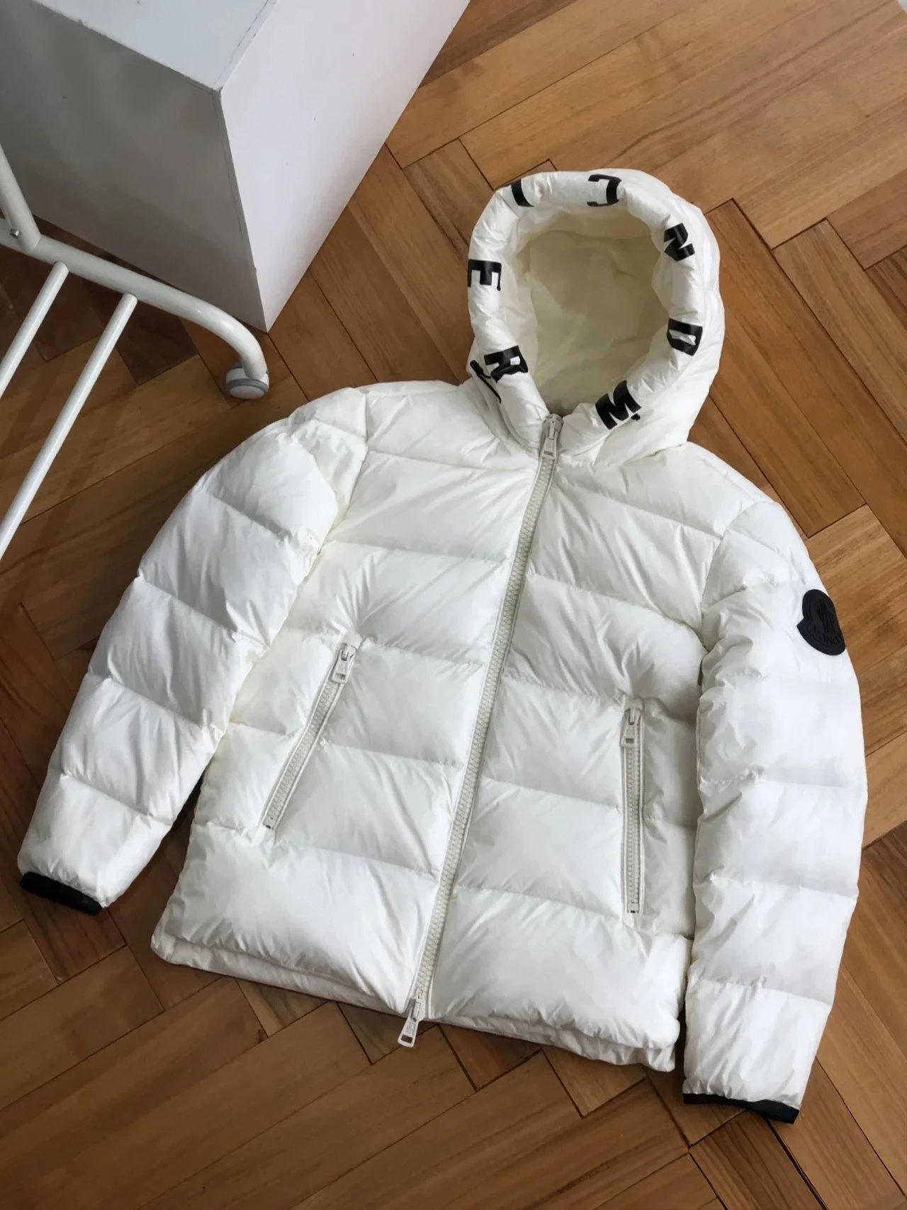白色 白色
