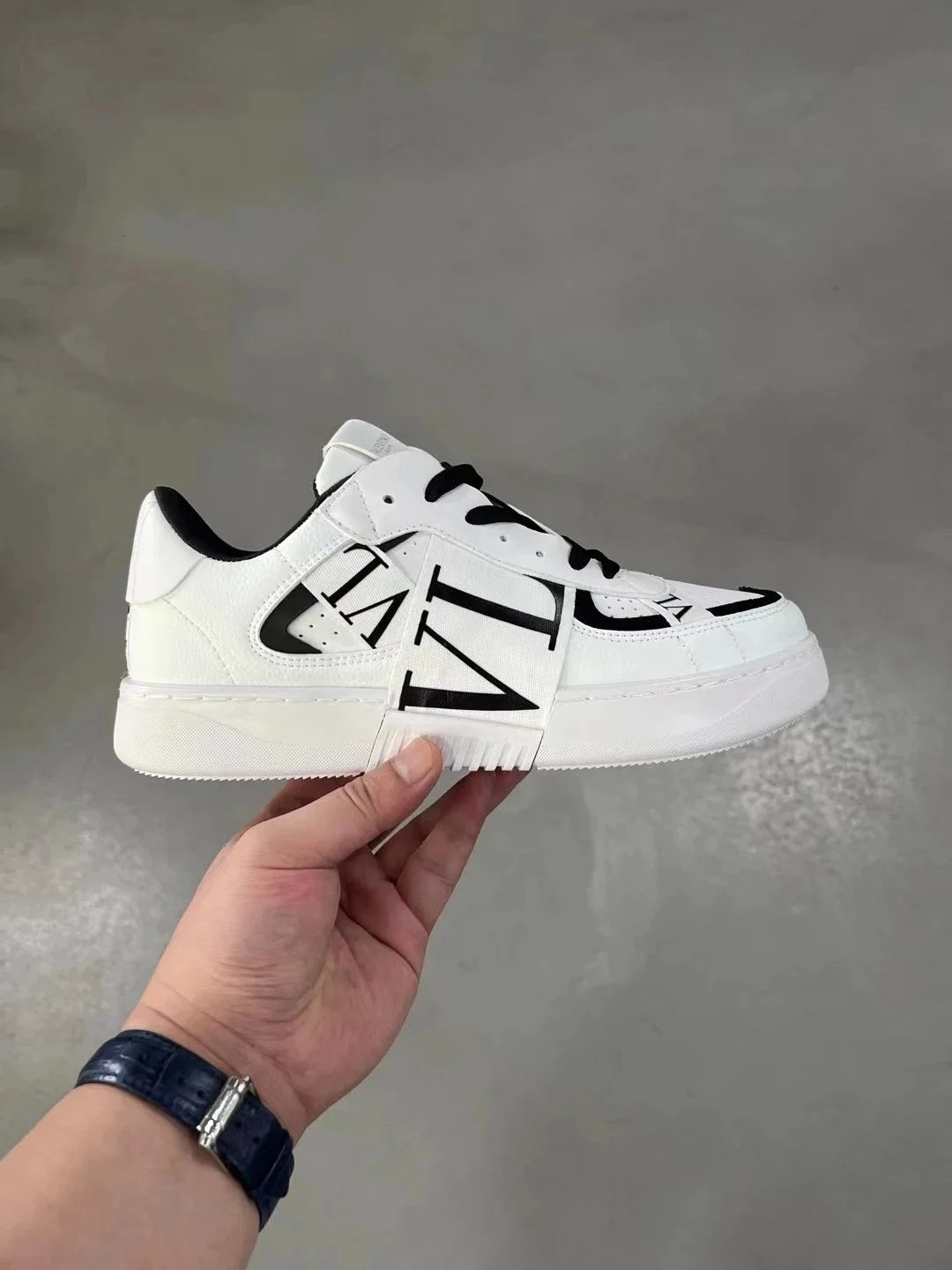 33 33