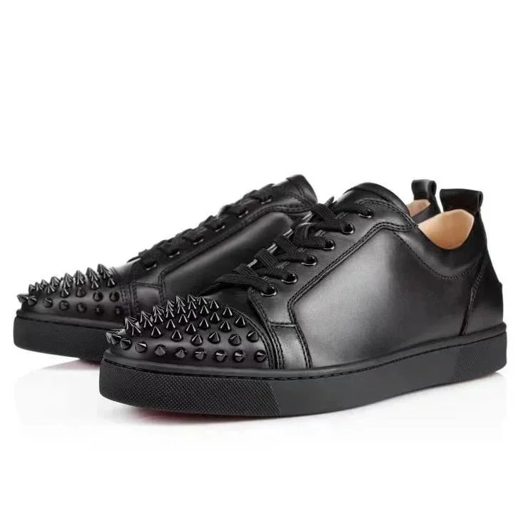 Black leather-toe rivets Black leather-toe rivets