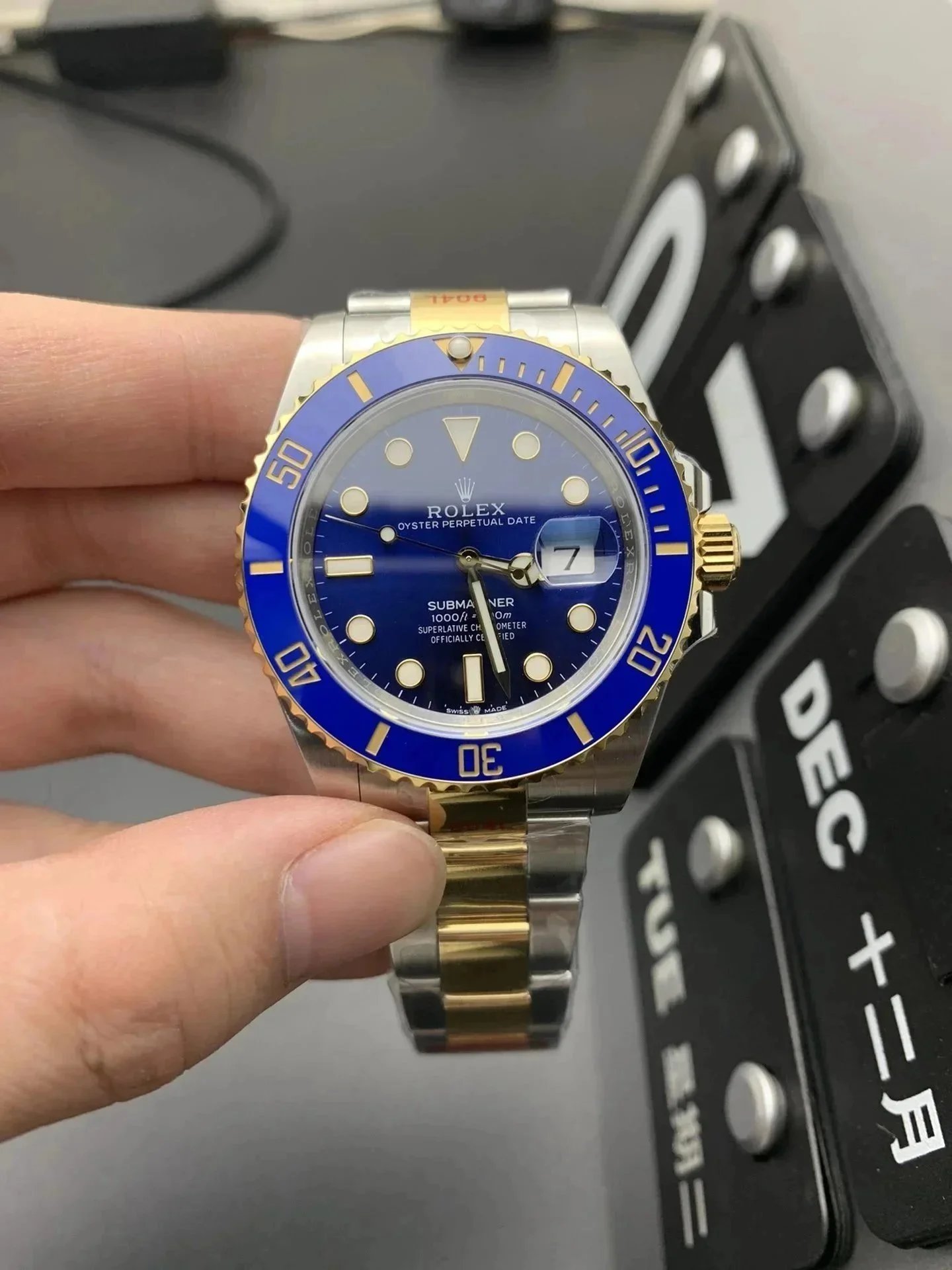 钢带黑面(条丁刻度) 钢带黑面(条丁刻度)