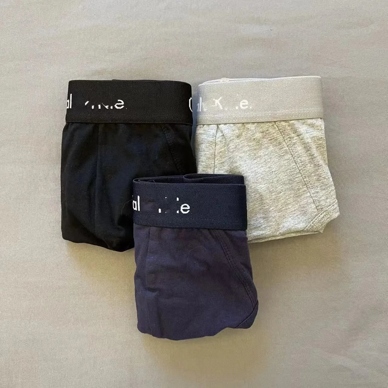 Briefs3 Briefs3