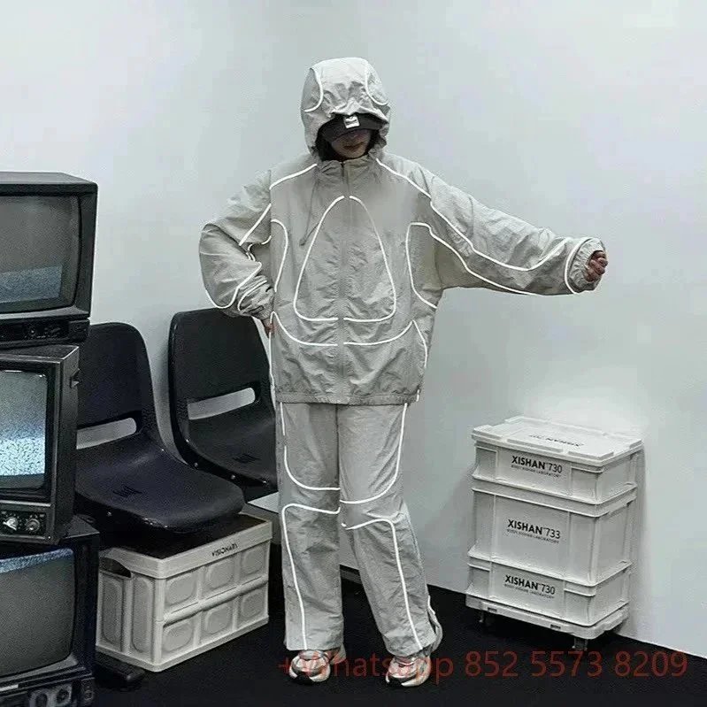 米白色反光连帽衫套装7 米白色反光连帽衫套装7