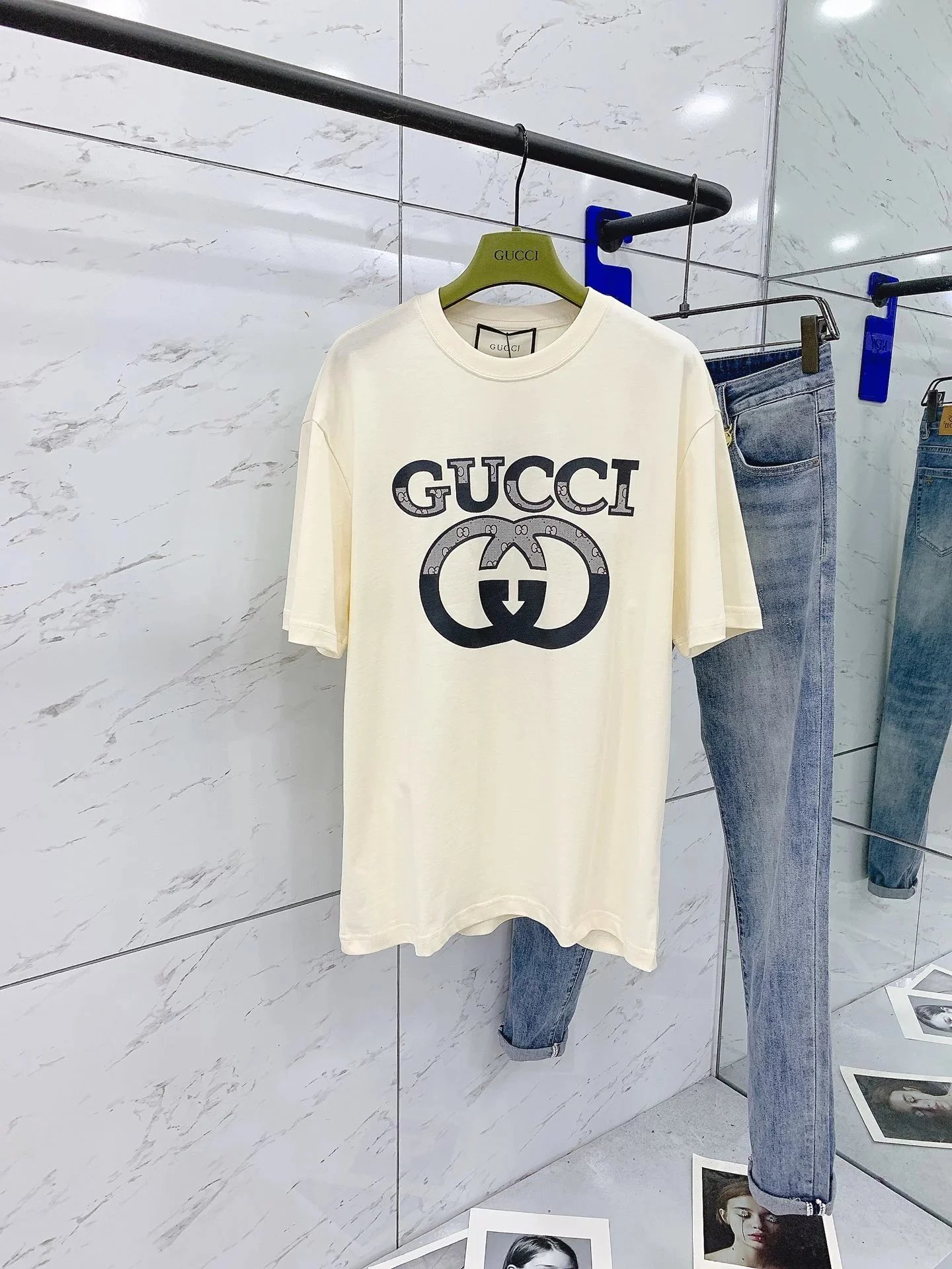 6 6