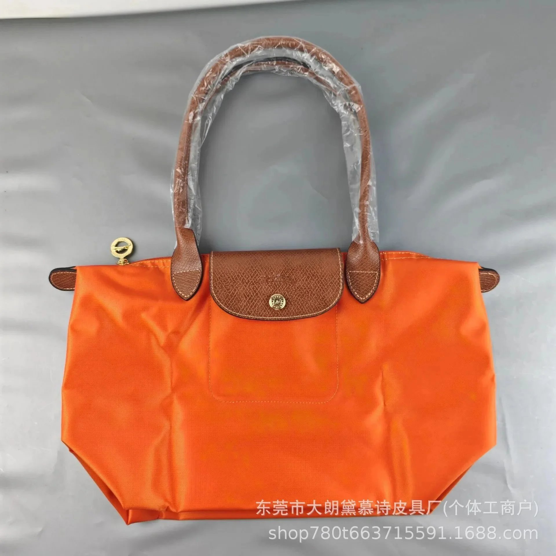 P85经典橙色 P85经典橙色