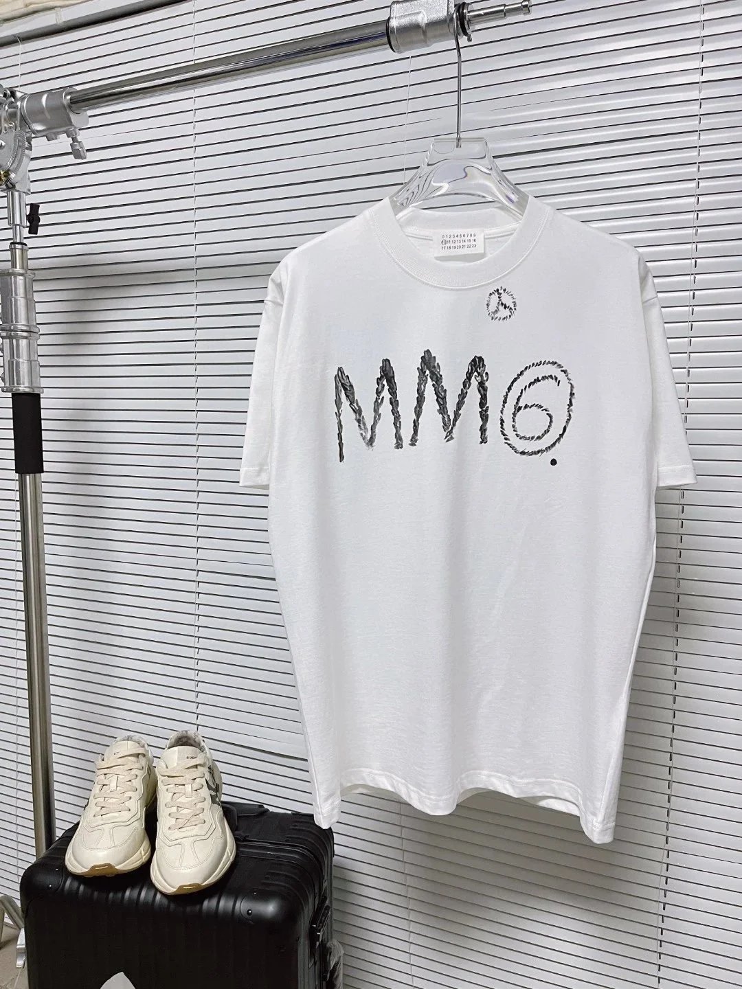 9 9