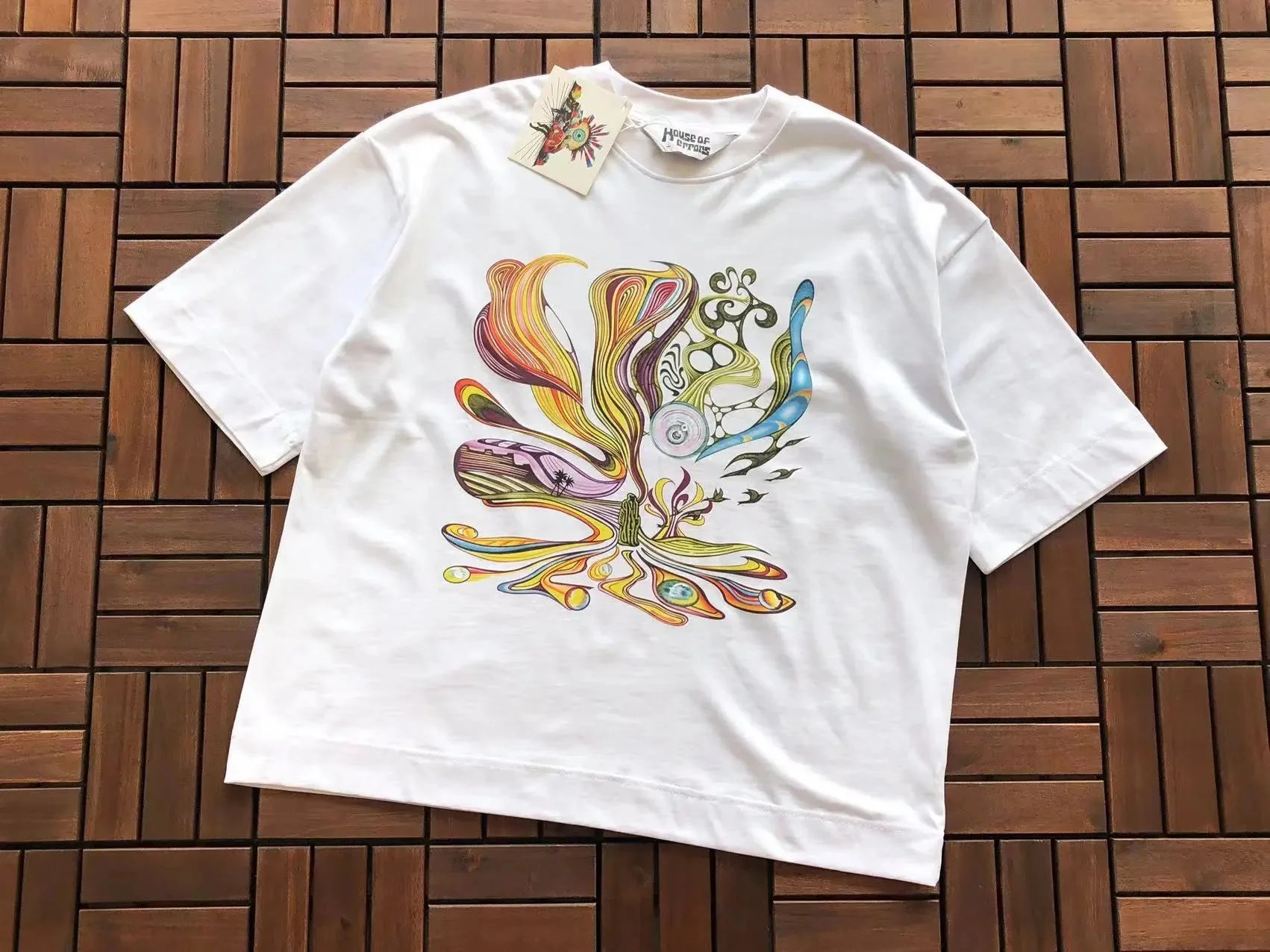 32 32