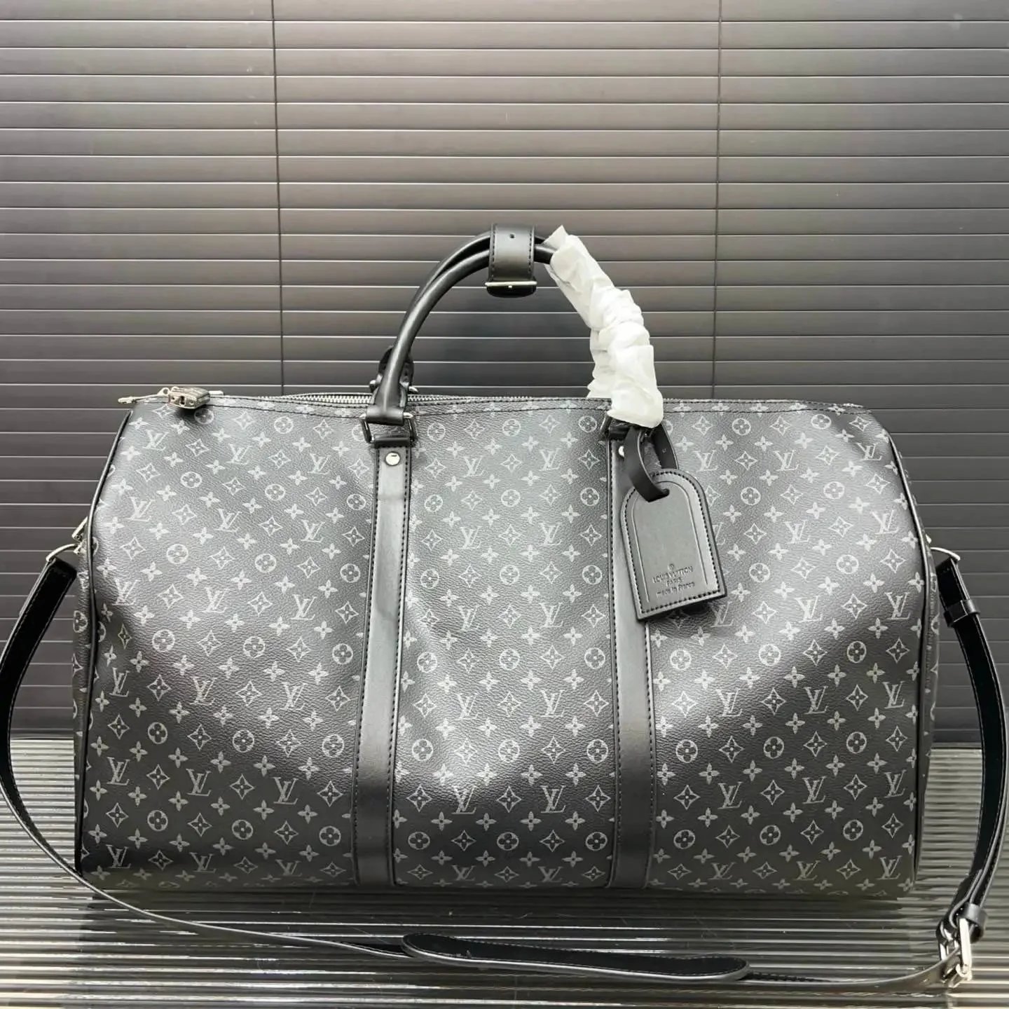 3 3