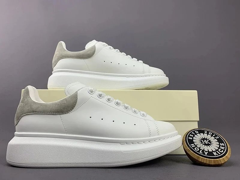 01 01