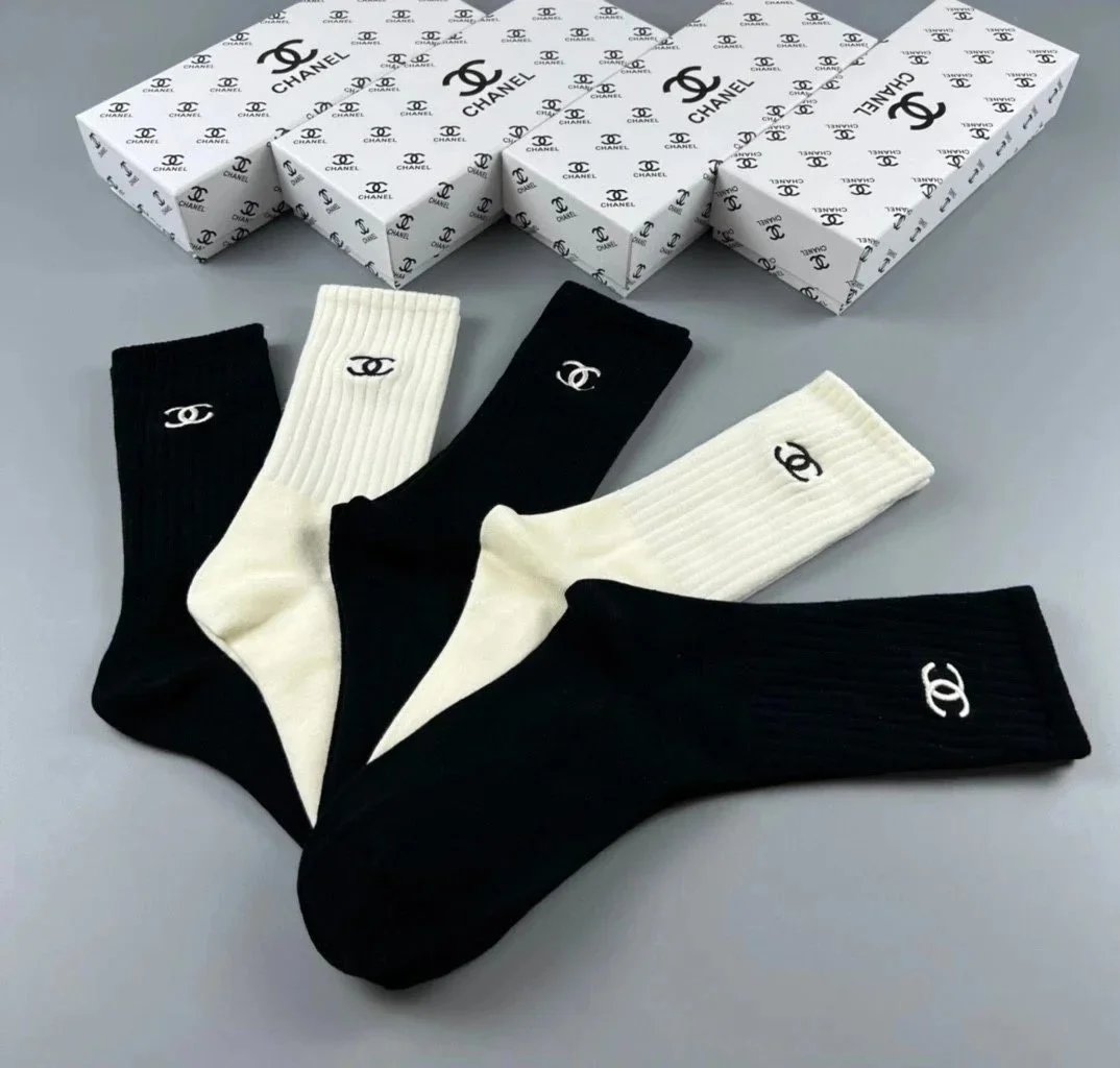 4 4