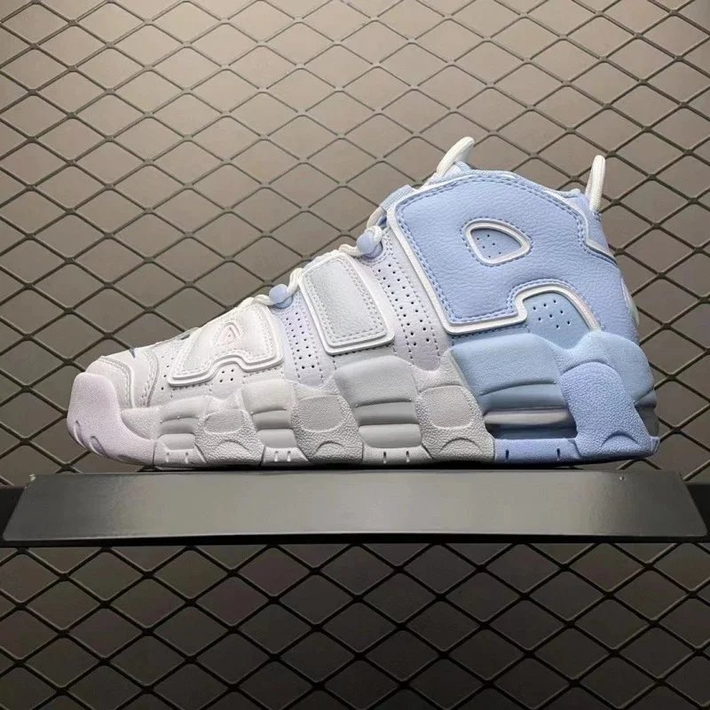 湖蓝色 湖蓝色