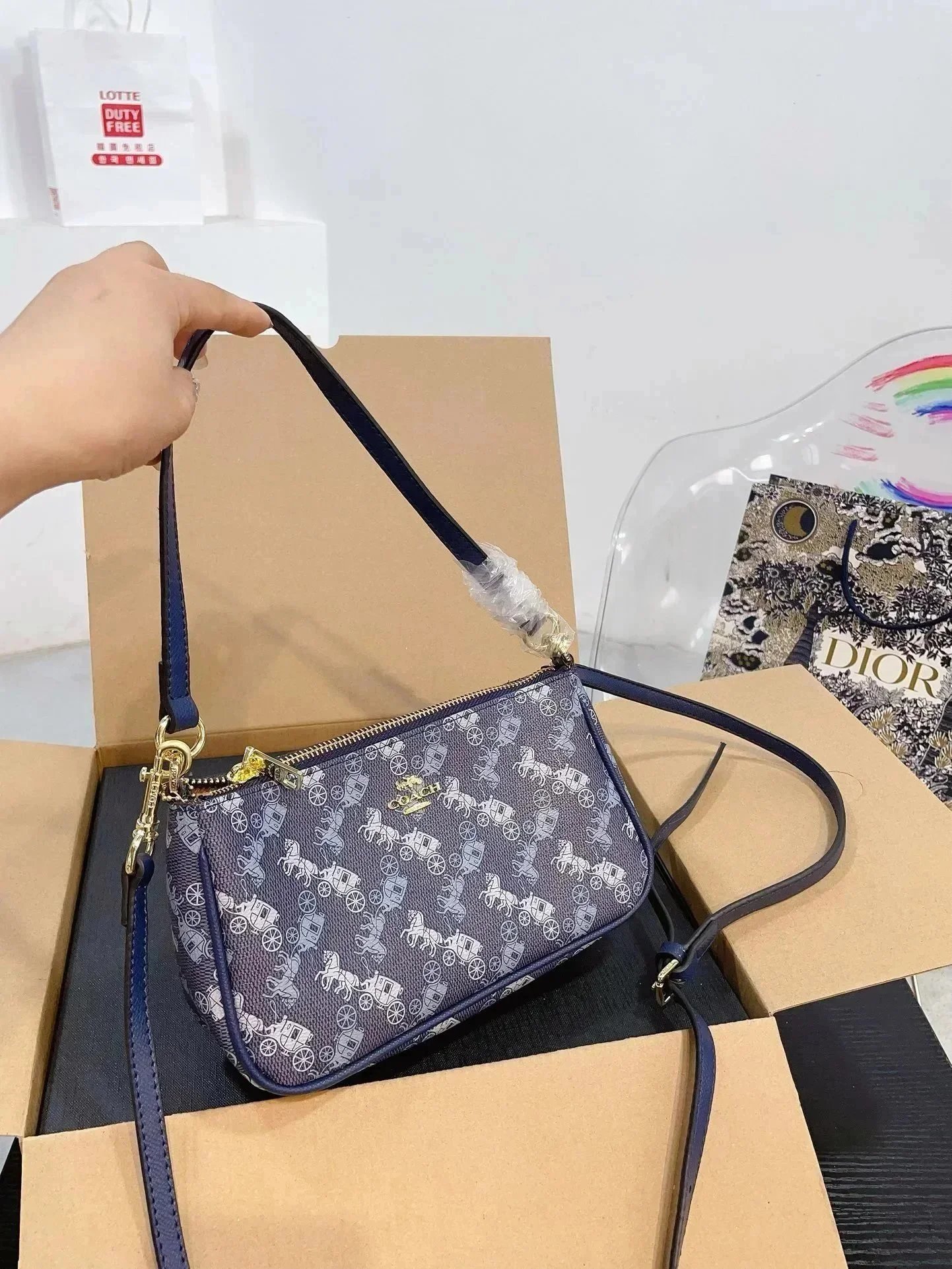 8 8