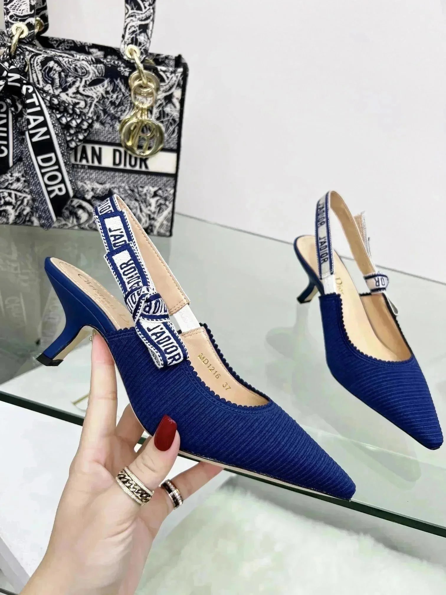 081202209 081202209