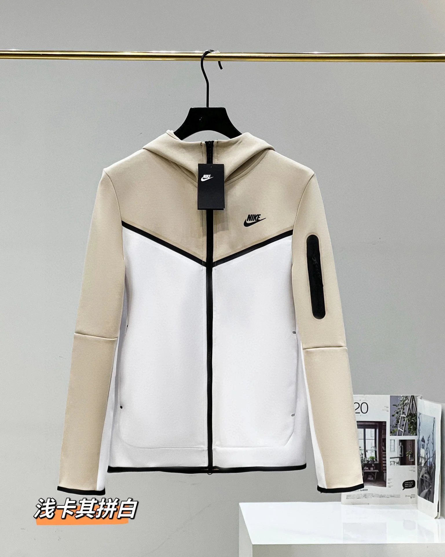 9 9