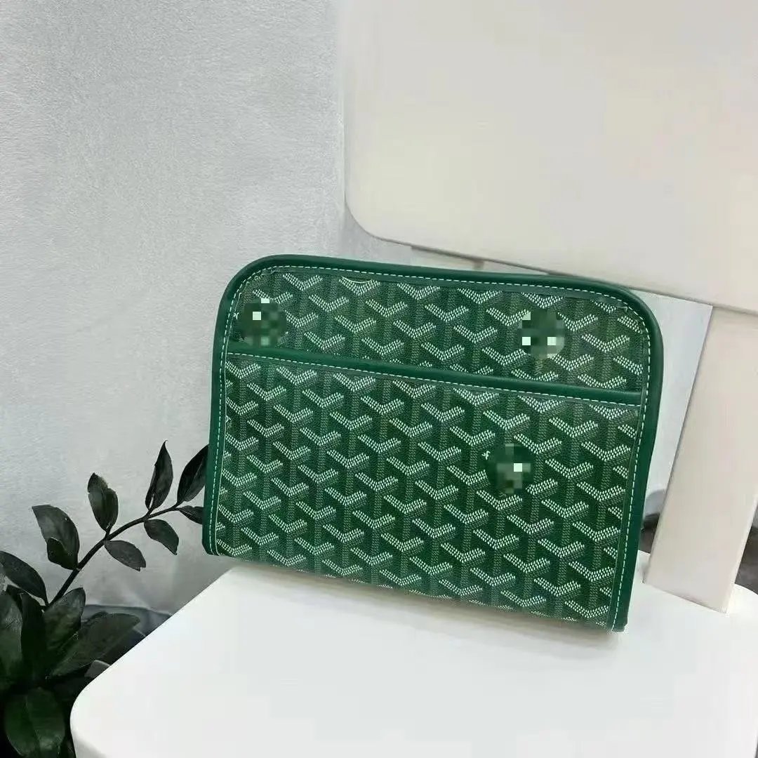 3 3