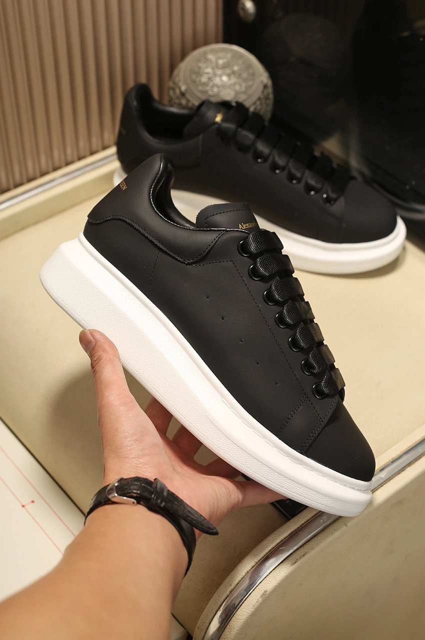 全黑/白底 全黑/白底