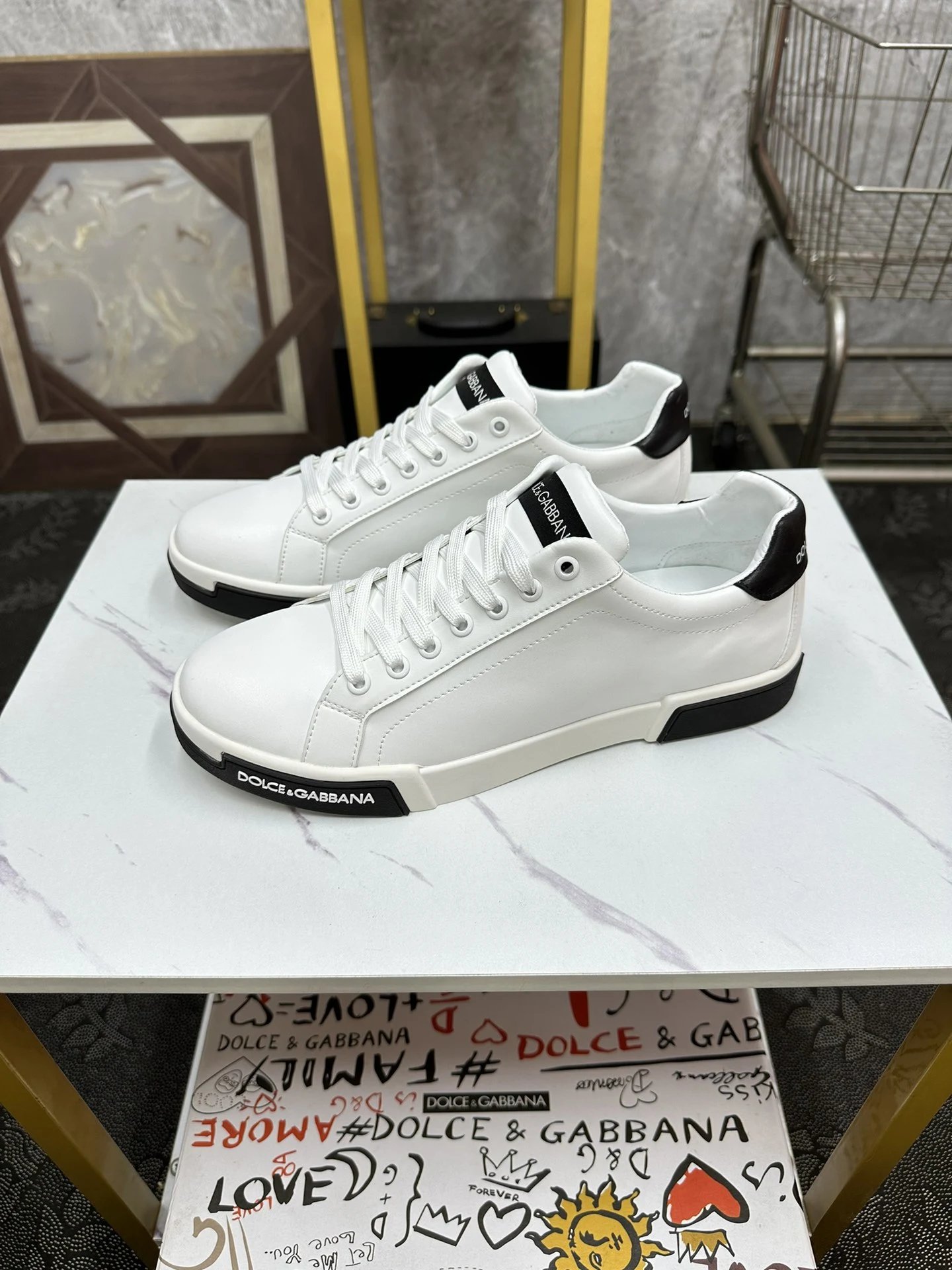 6 6